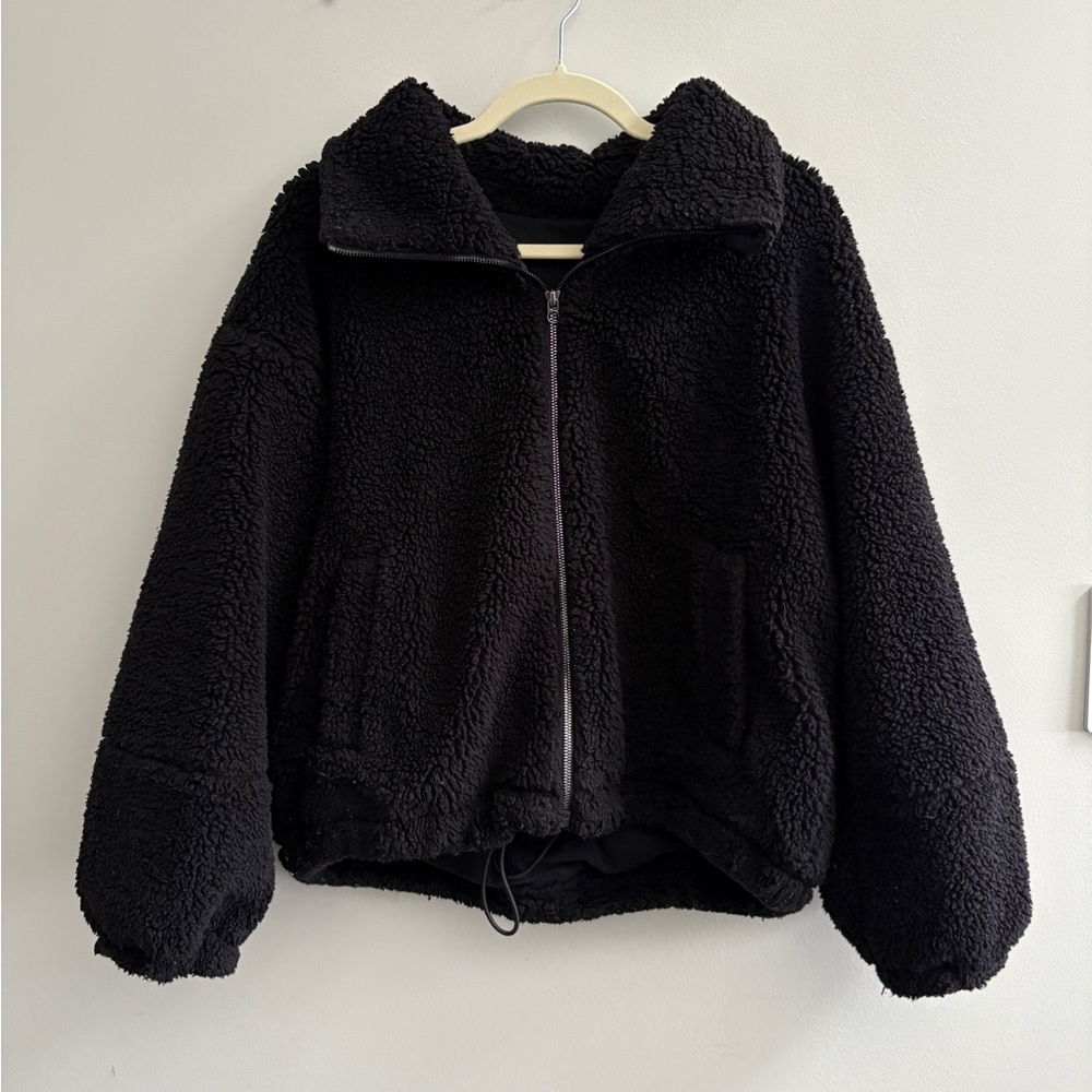 lululemon Black Sherpa Fleece Oversized Fleece